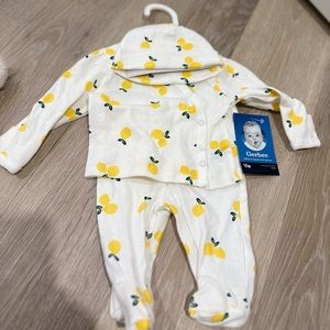 Gerber new born lemon set